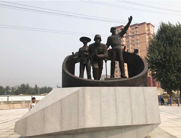 现代工农兵-金属雕塑